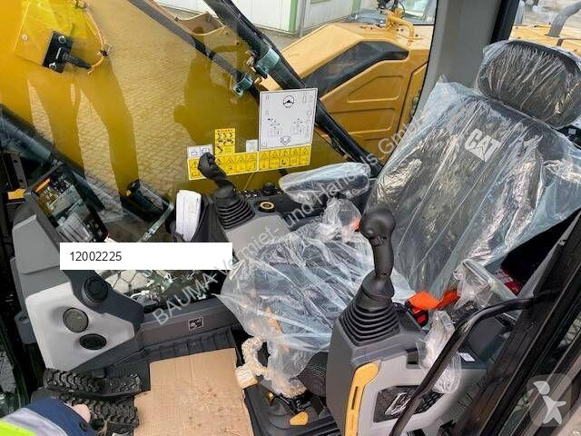 Graafmachine Caterpillar MH 3022 MIETE / RENTAL...