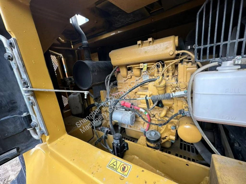 Escavadora Caterpillar 307