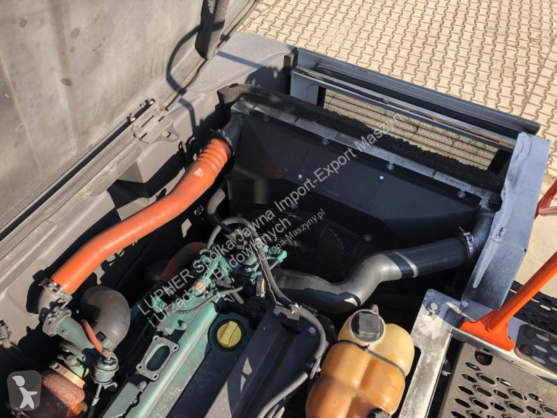 Escavadora Volvo EW240EMH