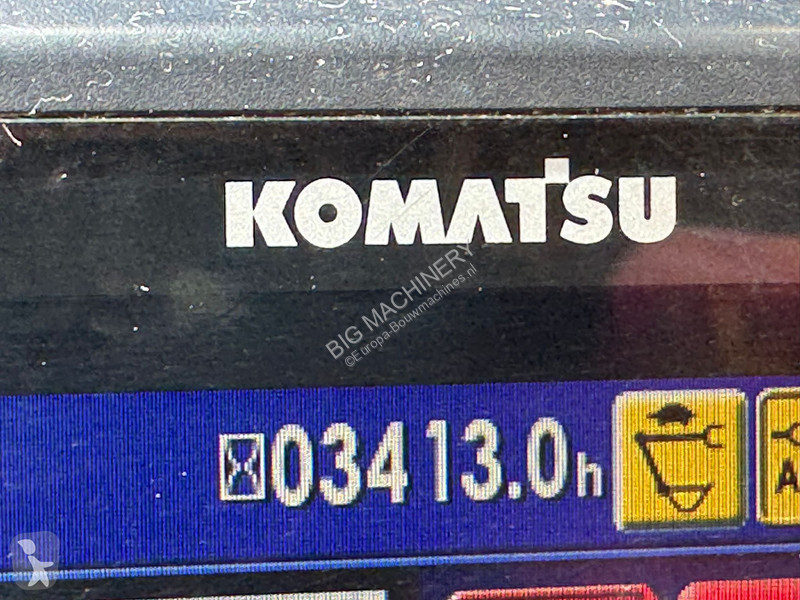 Excavator Komatsu -11