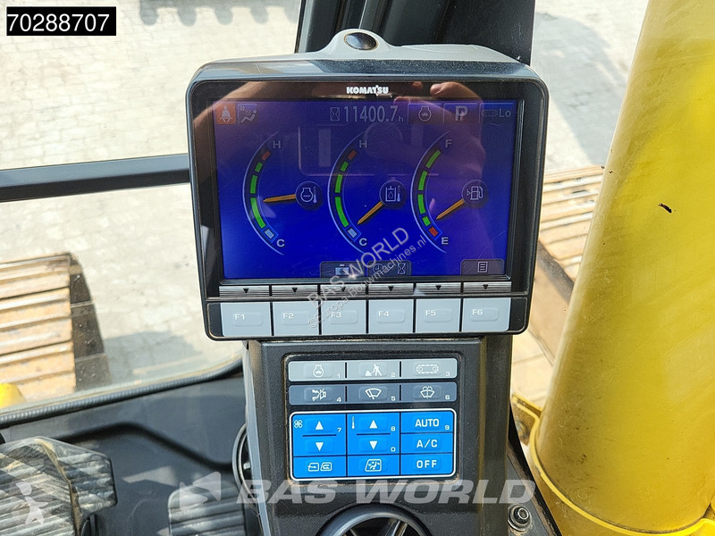 Excavator Komatsu PC210 LC-10