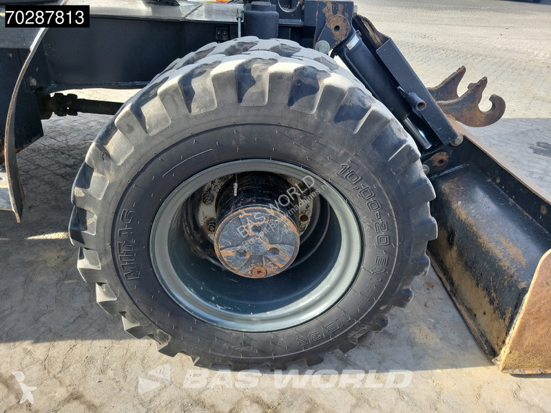 Excavator Caterpillar D OUTRIGGERS + BLADE