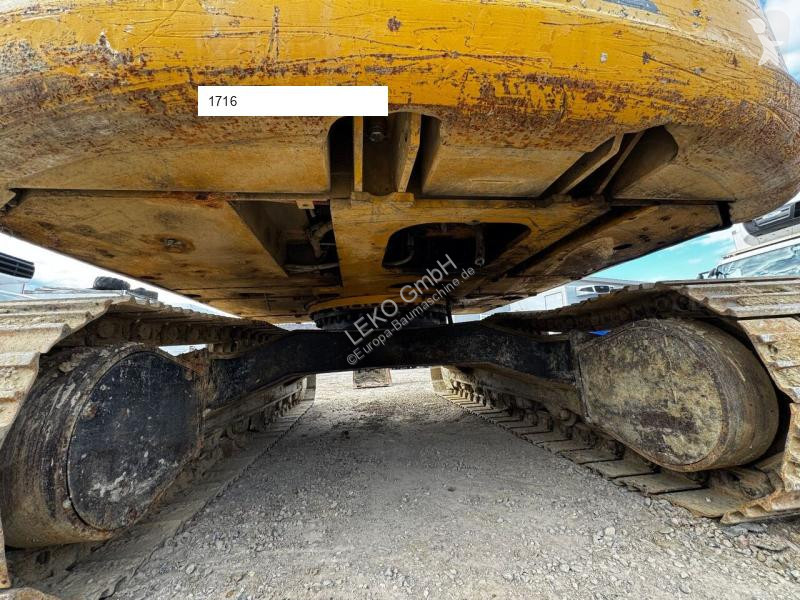 Escavatore Caterpillar C Mit Zwei Löffeln