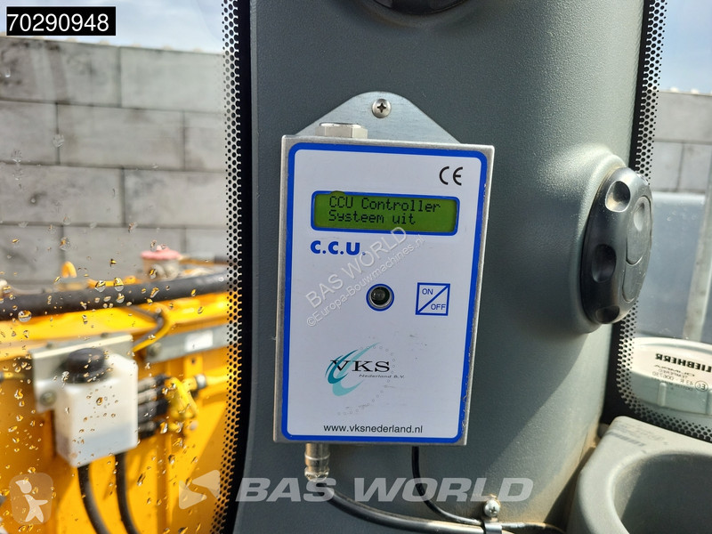 Excavadora Liebherr R922 Litronic