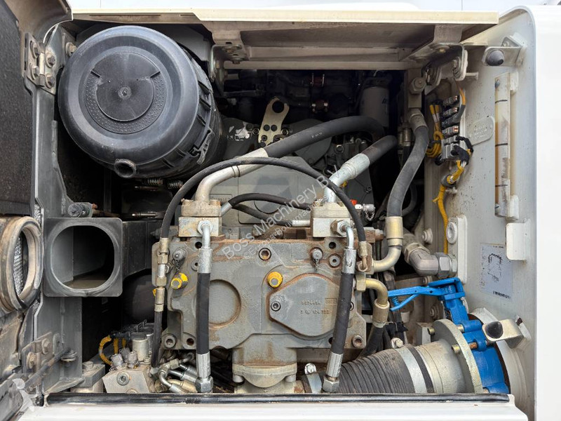 جرافة Liebherr R906LC - Weight System / Triple...