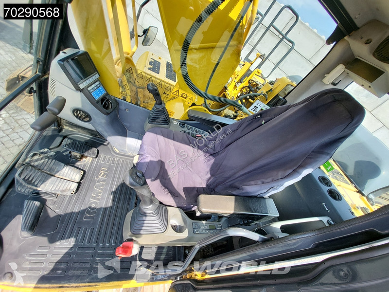 Excavator Komatsu PC240 LC-10