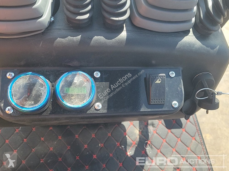 Escavatore JPC HT12