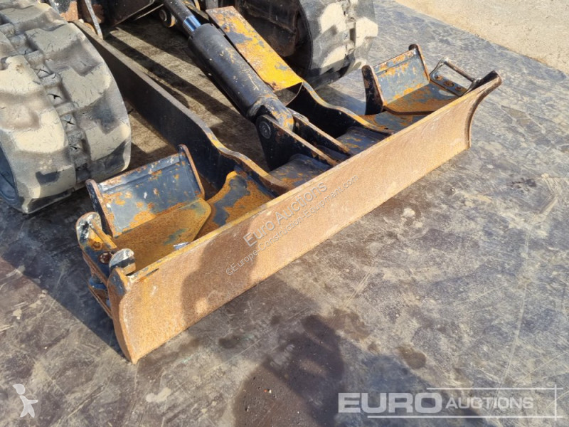 جرافة JCB 16C-1