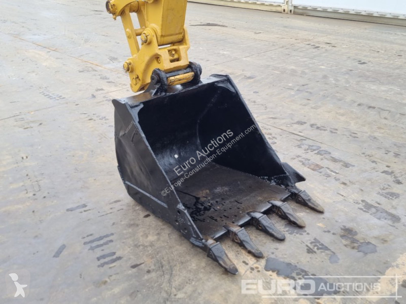 Escavatore Caterpillar C