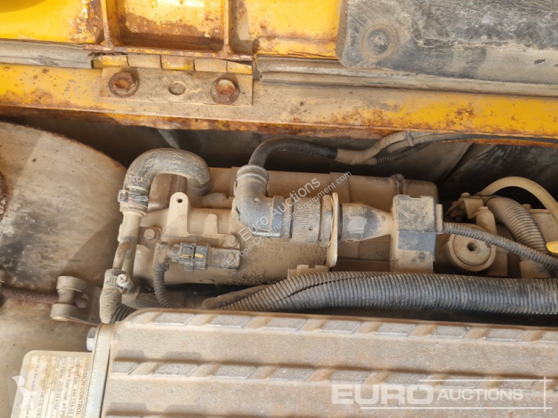 جرافة JCB JS131LC