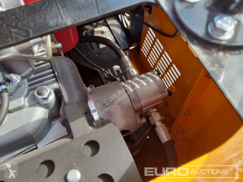 Escavadora JPC HT12