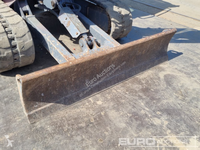Escavadora Takeuchi 0