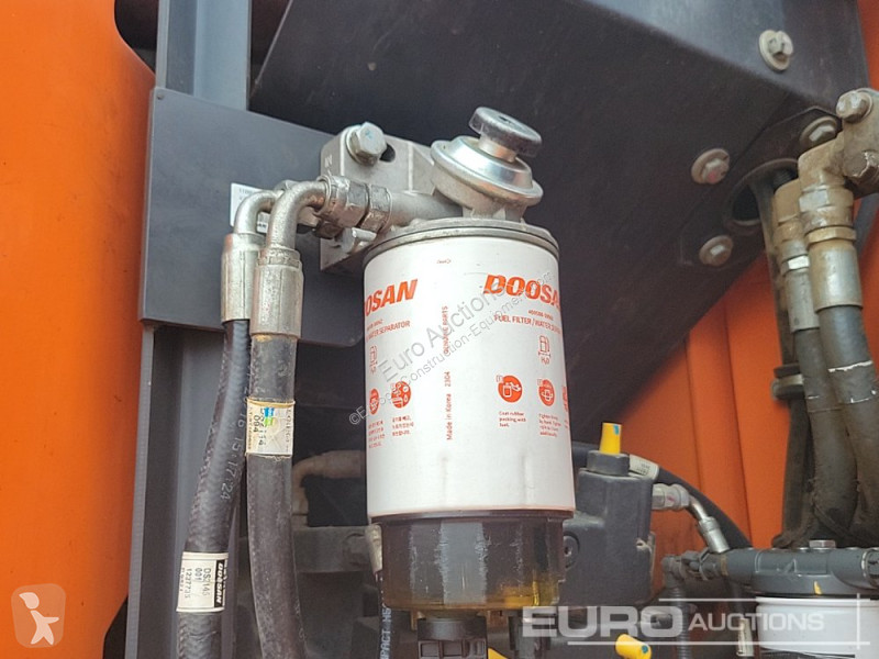 جرافة Doosan -5