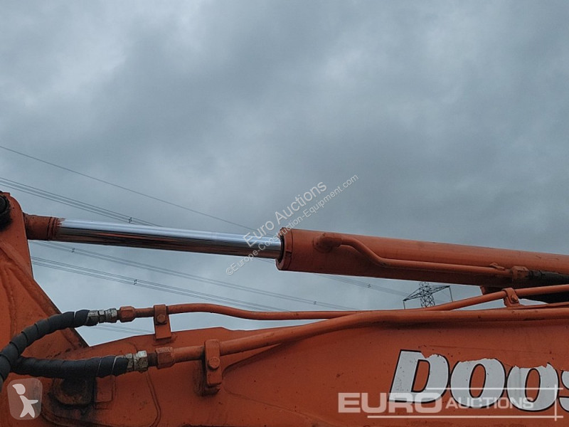 Escavadora Doosan DH35