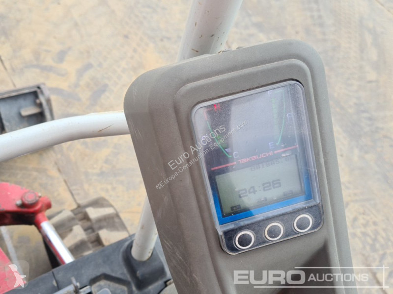 Escavadora Takeuchi TB216