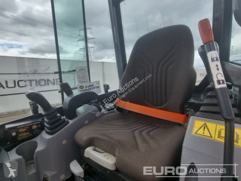 Escavatore Kubota U27-4