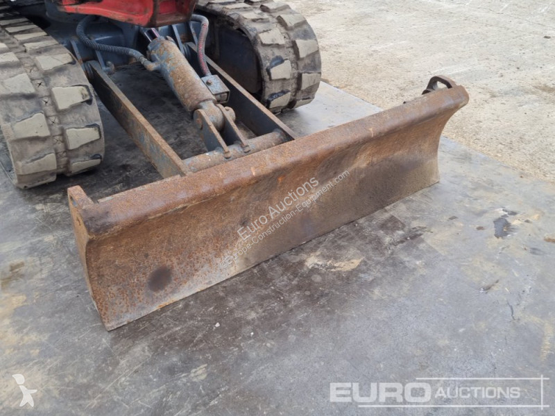 Escavadora Takeuchi TB216