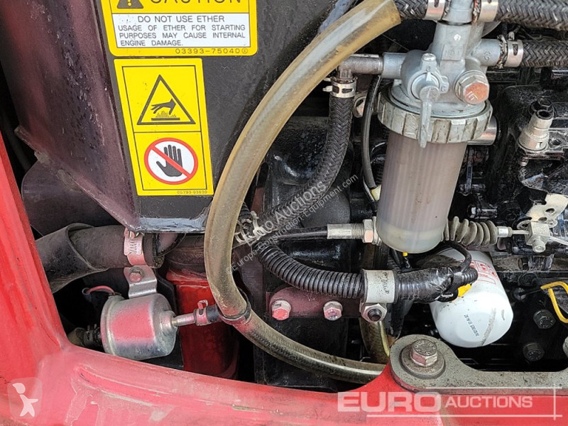 Escavadora Takeuchi TB216