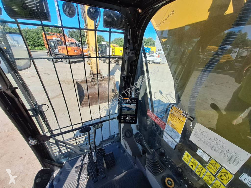 Graafmachine Caterpillar NG