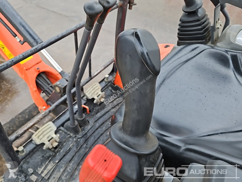 Lopatový nakládač Kubota KX015-4