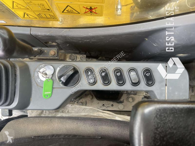 Escavadora Komatsu  PC138US-11