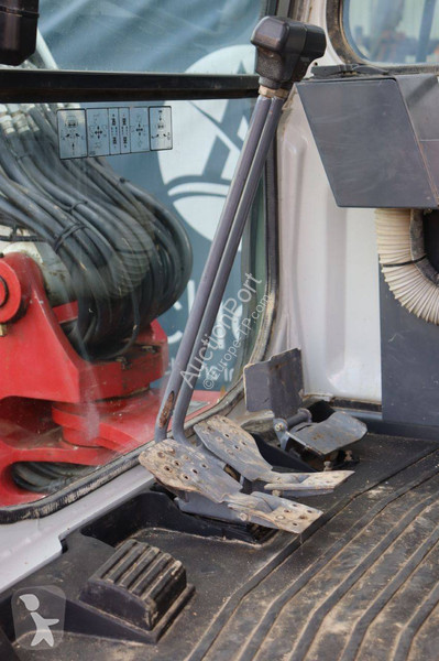 Escavatore Takeuchi