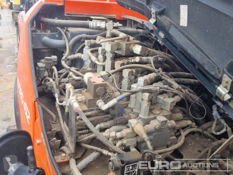 Escavadora Kubota KX080-4A2