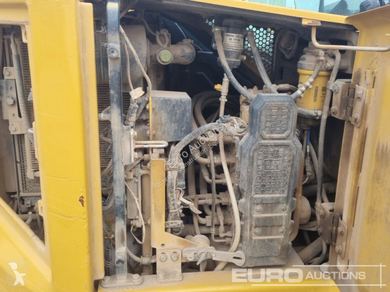 Escavatore Caterpillar R