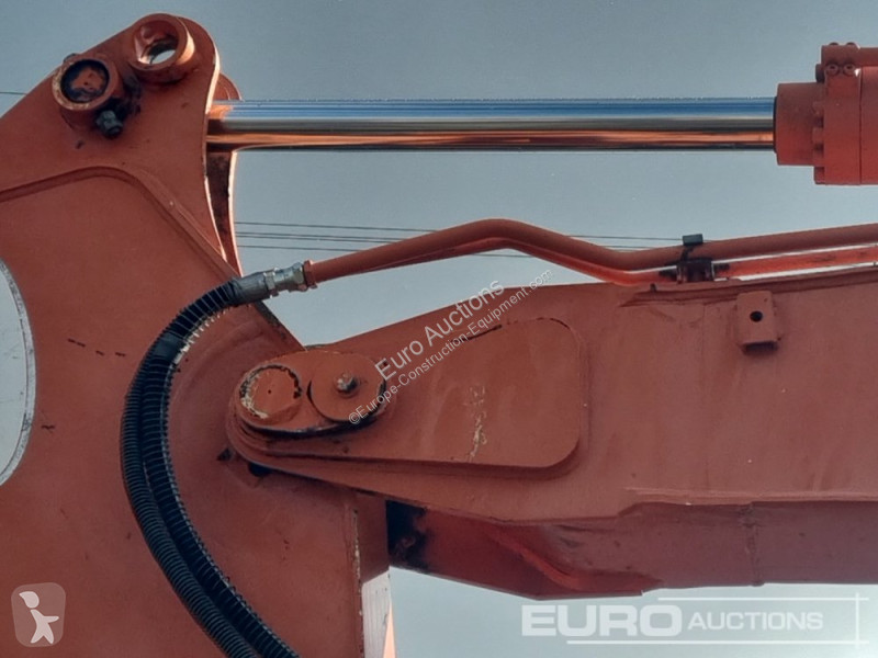 Escavatore Hitachi ZX135U5-3
