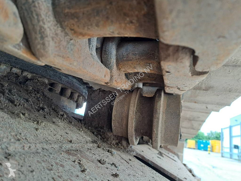 Excavadora Caterpillar UHD