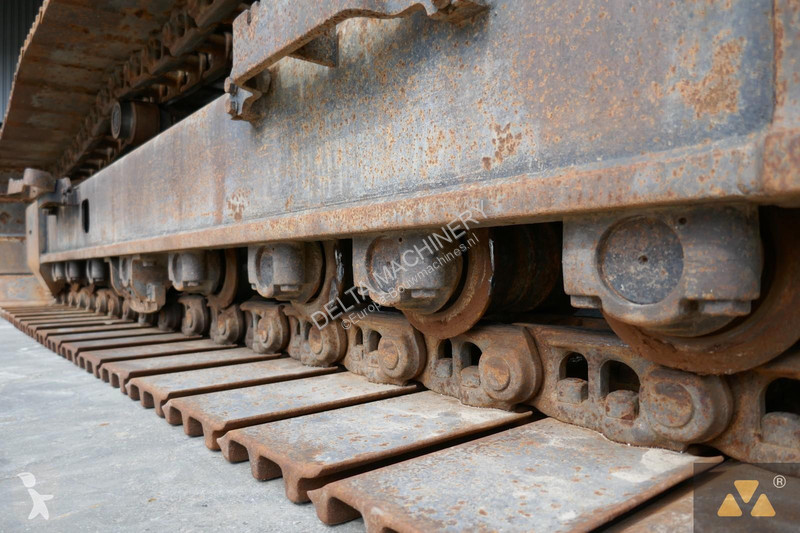 Lopatový nakládač Hitachi Long reach