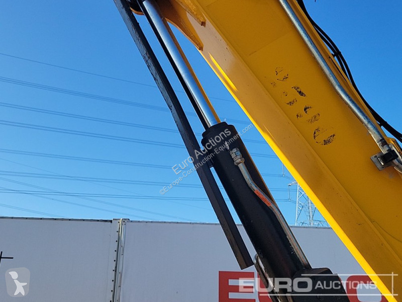Lopatový nakládač JCB 86C-2