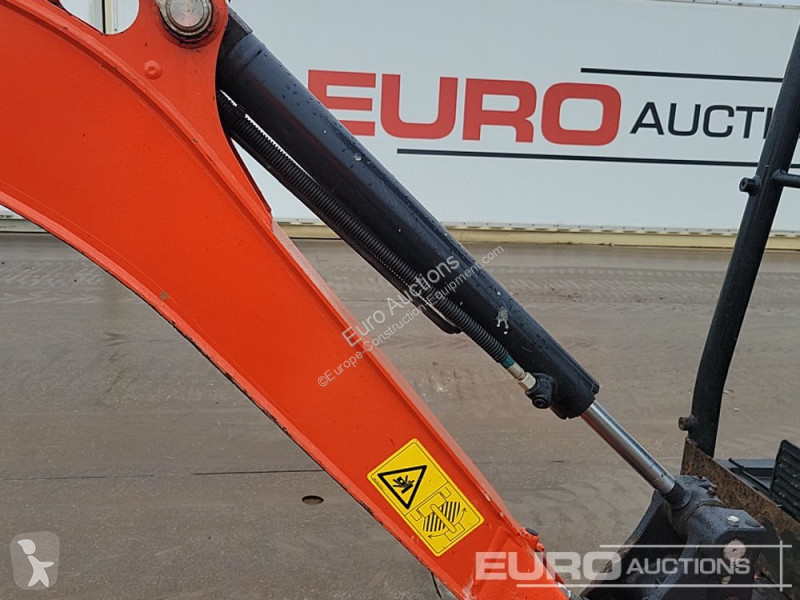 Lopatový nakládač Kubota KX015-4