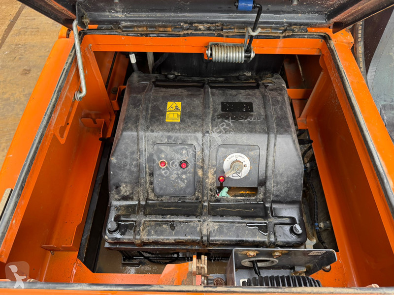 Skovl Doosan 7