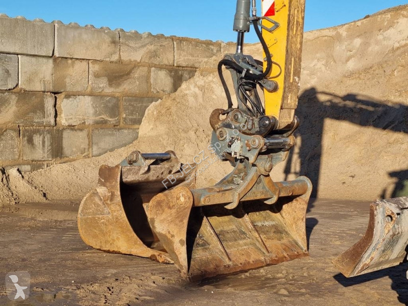 Lopatový nakládač Liebherr A 918