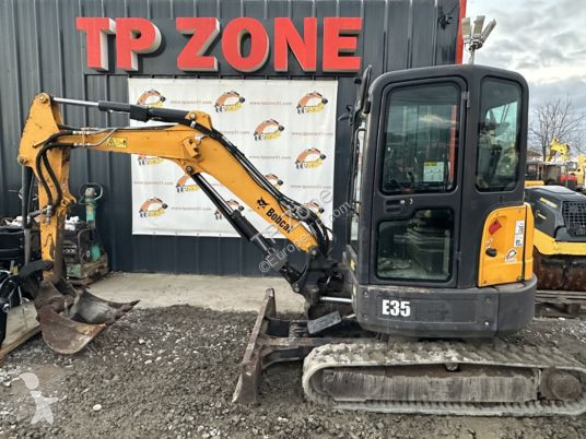 Lopatový nakládač Bobcat e35 à 23 500 € ht