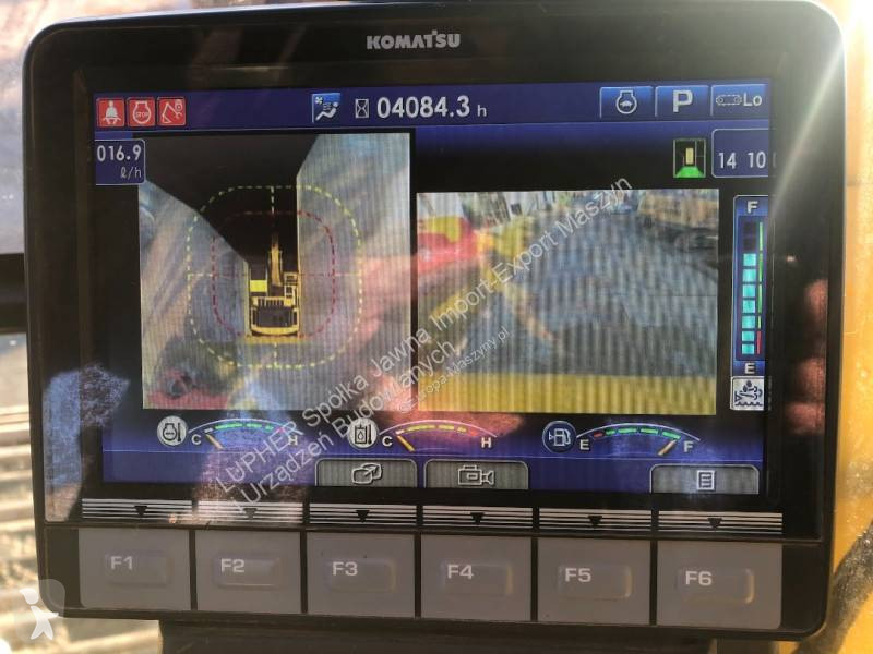 جرافة Komatsu PC490LC-11E0