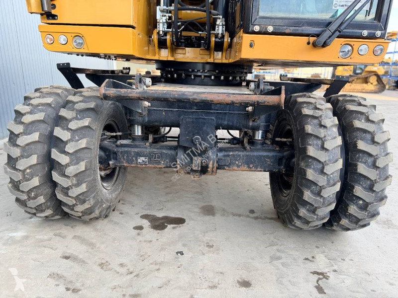 جرافة Caterpillar F