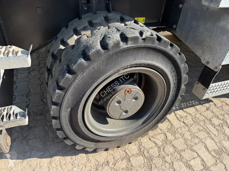 جرافة Sennebogen 818 M / 818 E / / E