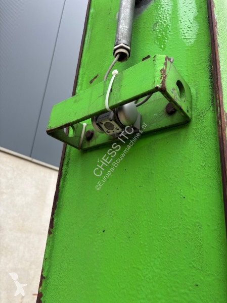جرافة Sennebogen 830 / / 830 M