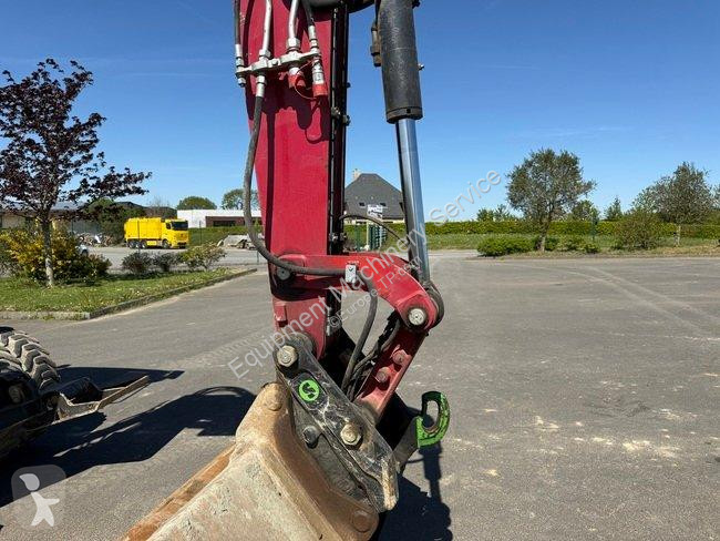 جرافة Yanmar B 95 W