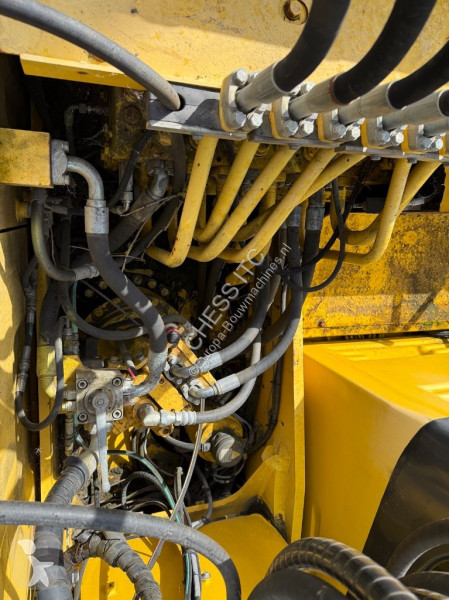 جرافة Komatsu 220-7 - 220 - 200 -