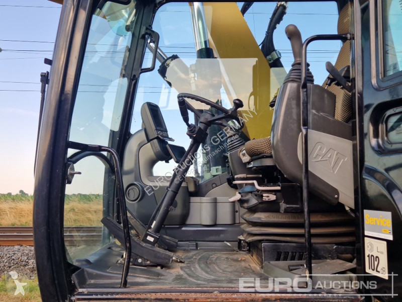 Escavatore Caterpillar D