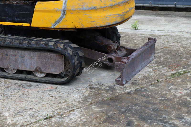 Rýpadlo JCB