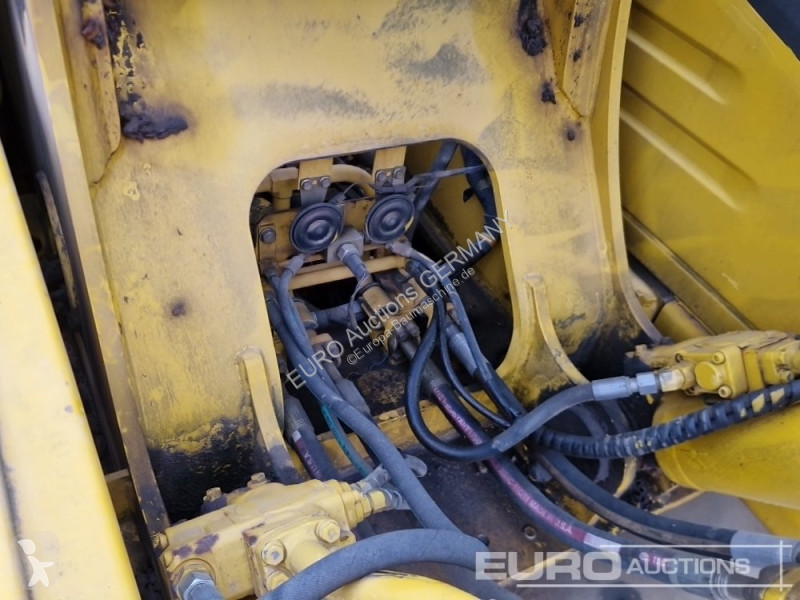 جرافة Komatsu PC210LC-7K