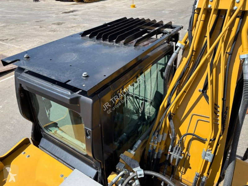 جرافة Caterpillar 330 (Narrow 2.99m)
