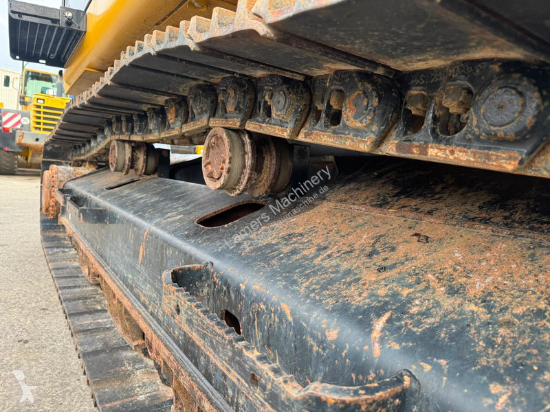 Lopatový nakládač Caterpillar NG 07B .
