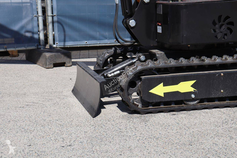 Lopatový nakládač JPC HT12