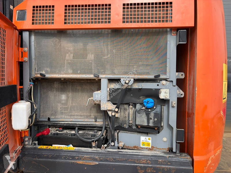 Rýpadlo Hitachi 5LC