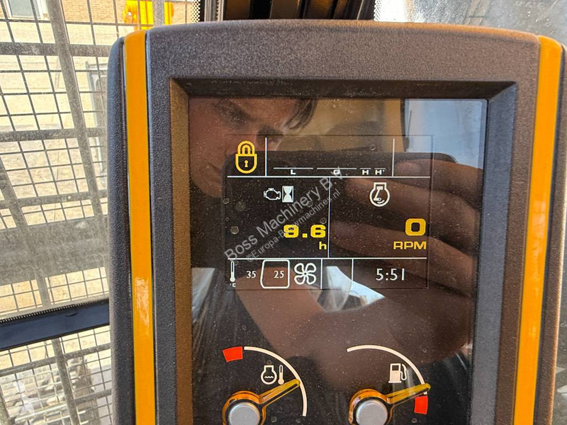 Skovl JCB JS385LC - BRAND NEW / Hammer Lines